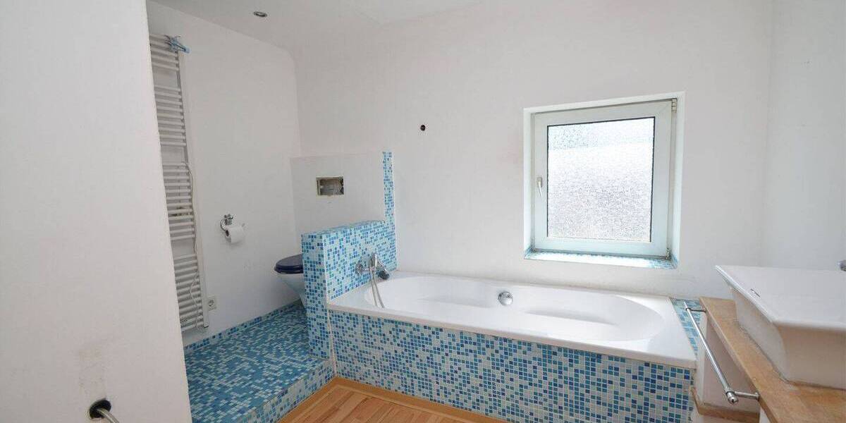 Mehrfamilienhaus, Wohnhaus Köln Sürth - 8 Zimmer, 213 m&sup2;, 720.000&euro; | Angebot:26853377