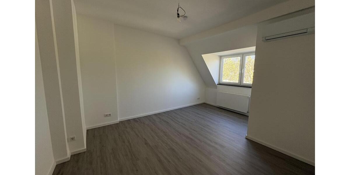 Maisonettenwohnung Köln Lindenthal - 4 Zimmer, 105 m&sup2;, 2.200&euro; | Angebot:26384129