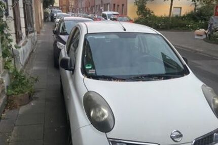 Nissan Micra 98.200 km 3.000 &euro; Köln 50825