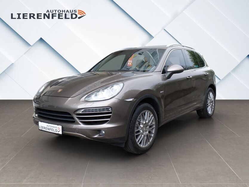 Porsche Cayenne 265.197 km 14.990 € Düsseldorf 40231