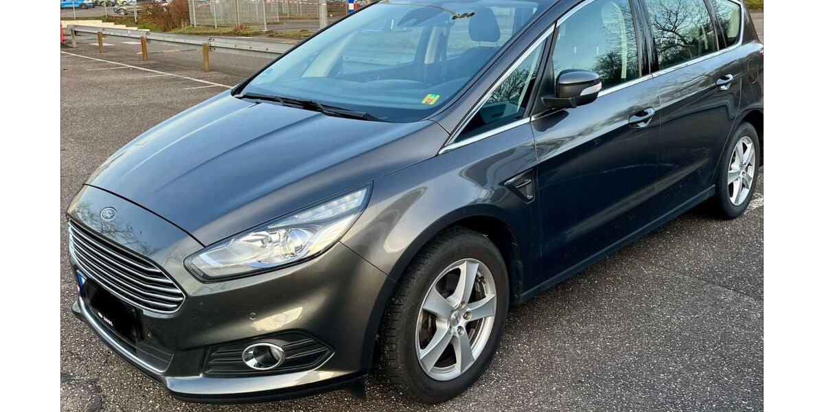 Ford S-Max 105.000 km 17.100 &euro; Köln 50737