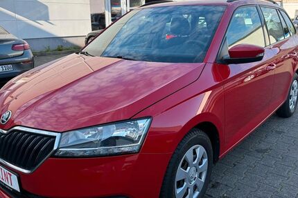 Skoda Fabia 99.900 km 8.350 &euro; Brühl 50321