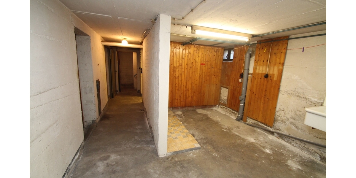 Mit 3D-Rundgang: Ein- bis Zweifamilienhaus in Köln mit weiterem Grundstück - Einfamilienhaus Köln Porz | Angebot:26952538