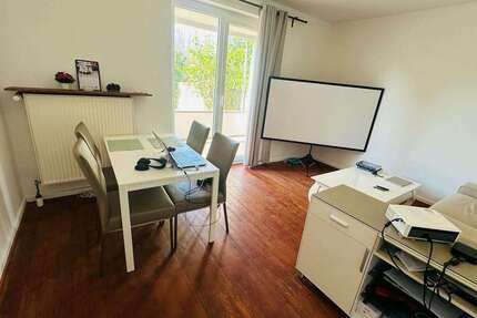 Zimmer Köln Rath - 1 Zimmer, 1.700&euro; | Angebot:22851721