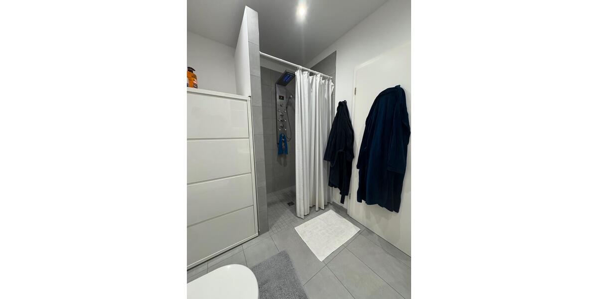 Etagenwohnung Bergisch Gladbach Alt-Frankenforst - 3 Zimmer, 75 m&sup2;, 1.050&euro; | Angebot:25127447