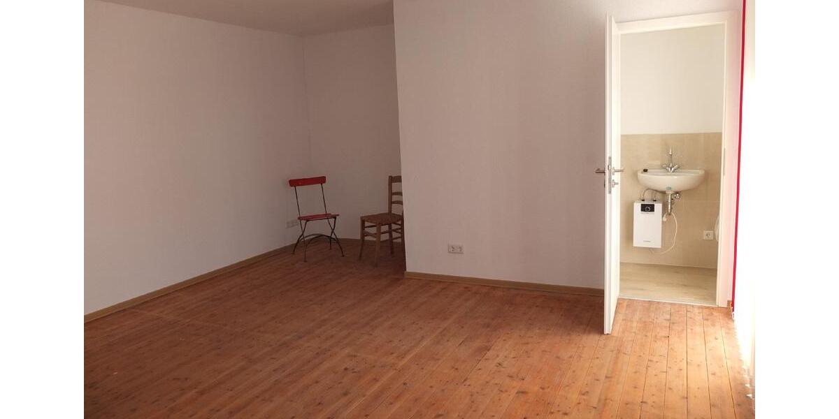 Büro- oder Servicefläche in exponierter Lage von Solingen-Wald! zimmer