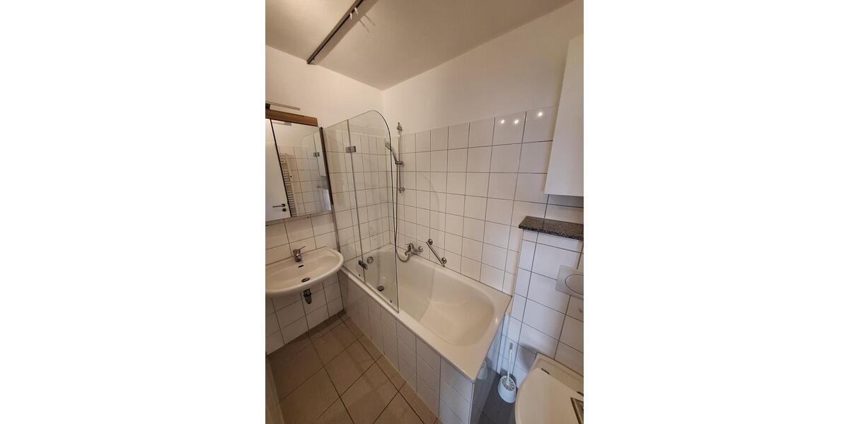 Erdgeschoßwohnung Köln Kalk - 1 Zimmer, 37 m&sup2;, 840&euro; | Angebot:25406301