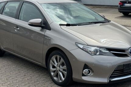 Toyota Auris 56.500 km 12.950 &euro; Bornheim 53332