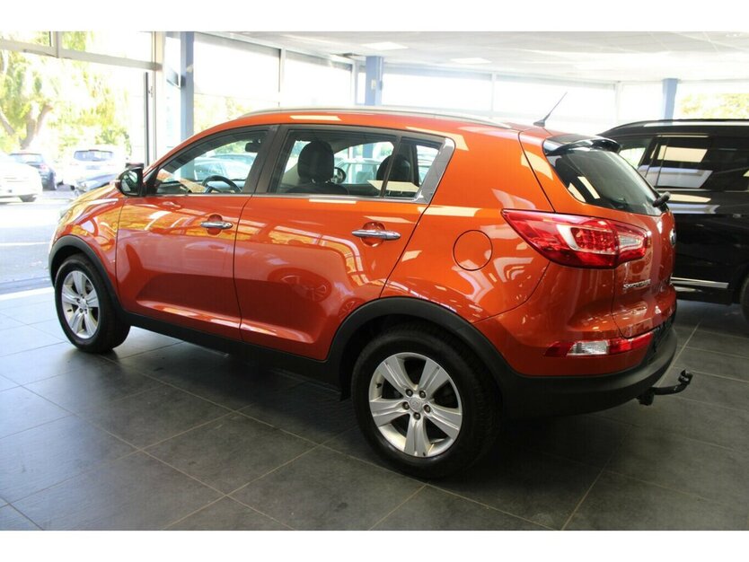 Kia Sportage 1.6 GDI 2WD Attract 114.879 km 9.980 € Euskirchen 53881