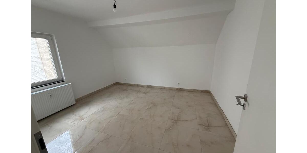 Etagenwohnung Leverkusen Opladen - 3 Zimmer, 80 m&sup2;, 1.200&euro; | Angebot:26227614