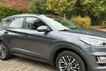 Hyundai TUCSON 59.010 km 17.200 € Düsseldorf 40474