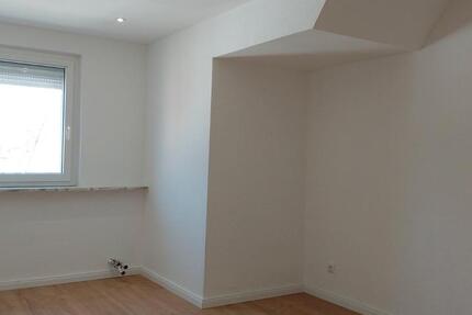 Wohnung Köln Kalk - 3 Zimmer, 71 m&sup2;, 1.350&euro; | Angebot:26367904