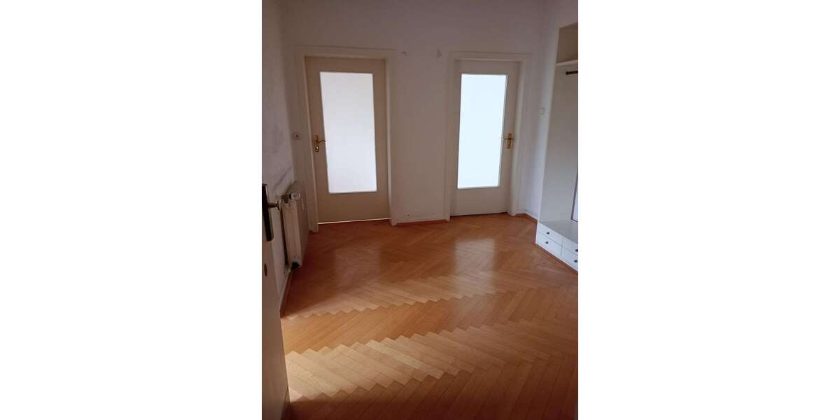Etagenwohnung Köln Mülheim - 4 Zimmer, 121 m&sup2;, 1.950&euro; | Angebot:26884524