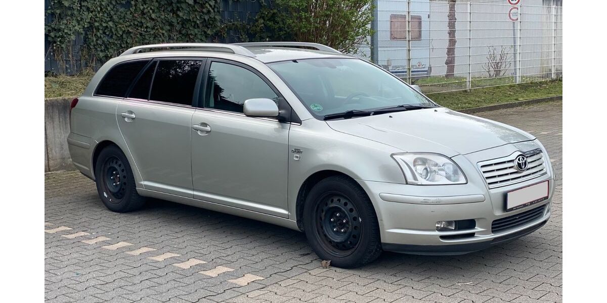 Toyota Avensis 330.000 km 1.500 &euro; Solingen 42657