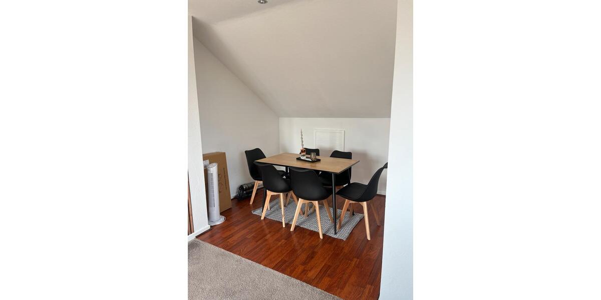Dachgeschoßwohnung Brühl - 2 Zimmer, 55 m&sup2;, 700&euro; | Angebot:26397807