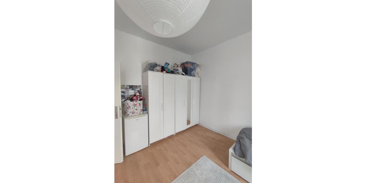 Etagenwohnung Köln Ehrenfeld - 1 Zimmer, 18 m&sup2;, 690&euro; | Angebot:25612900