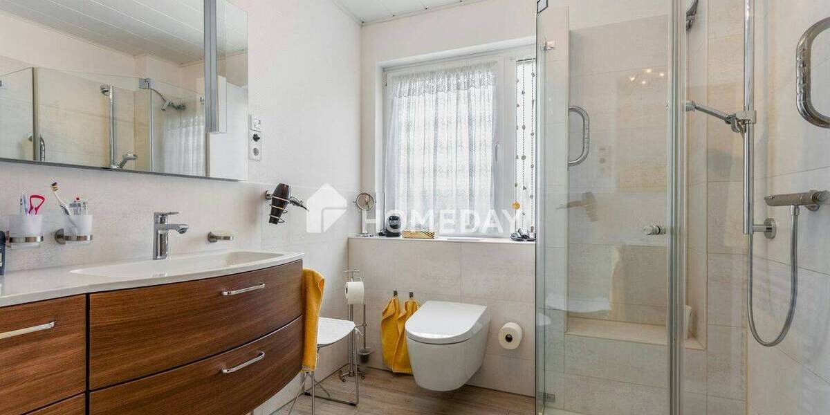 Reihenmittelhaus Köln Zündorf - 5 Zimmer, 160 m&sup2;, 695.000&euro; | Angebot:26673476