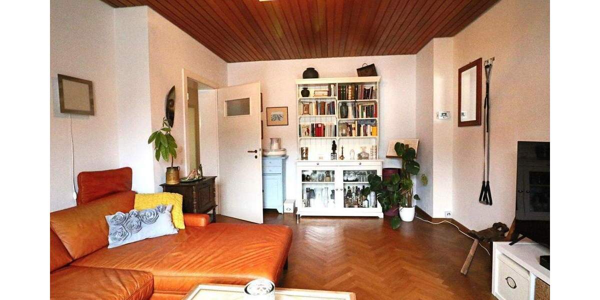 Mehrfamilienhaus, Wohnhaus Köln Holweide Holweide - 9 Zimmer, 195 m&sup2;, 785.000&euro; | Angebot:24353952