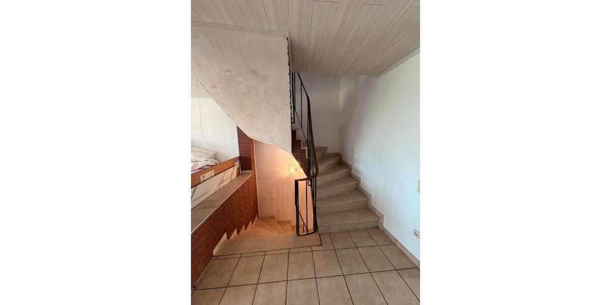 Reihenhaus Pulheim - 4.5 Zimmer, 140 m&sup2;, 1.800&euro; | Angebot:26419254