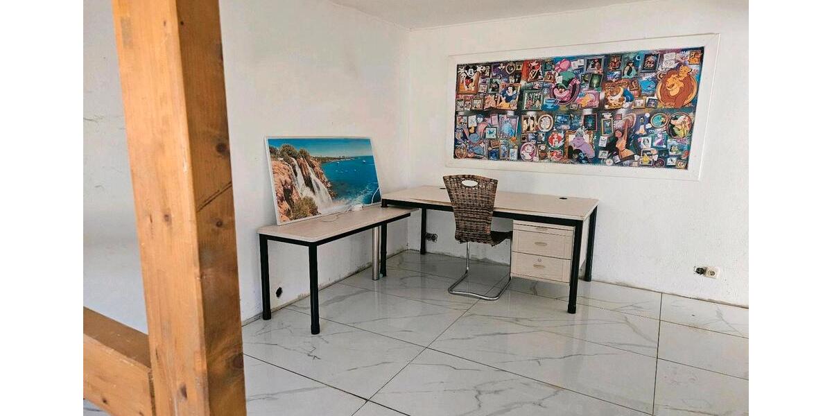 Einfamilienhaus Lohmar - 8 Zimmer, 130 m&sup2;, 1.200&euro; | Angebot:26302195