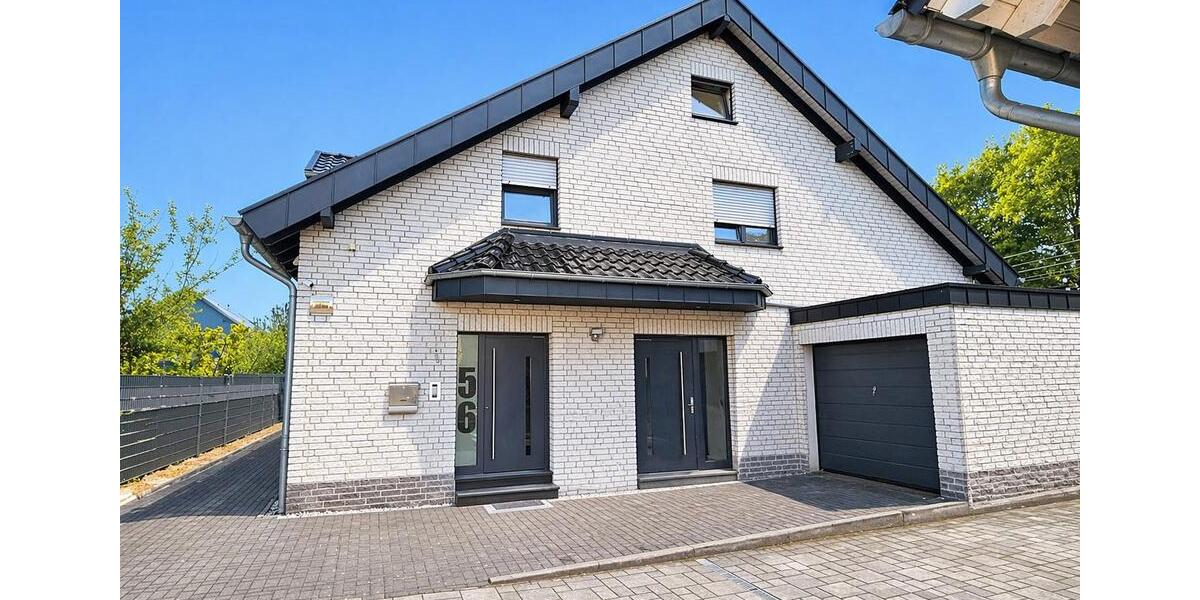 Dachgeschoßwohnung Köln Kalk - 3 Zimmer, 93 m&sup2;, 1.550&euro; | Angebot:26256388