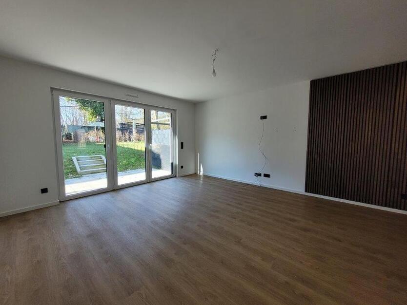 Traumhaus mit moderner Ausstattung und Carport nahe Bürgerbusch
