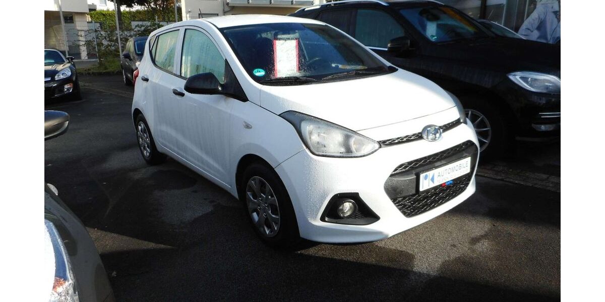 Hyundai i10 23.975 km 7.900 &euro; Solingen 42653
