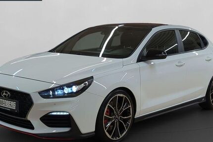 Hyundai i30 53.500 km 23.290 &euro; Leverkusen 51381