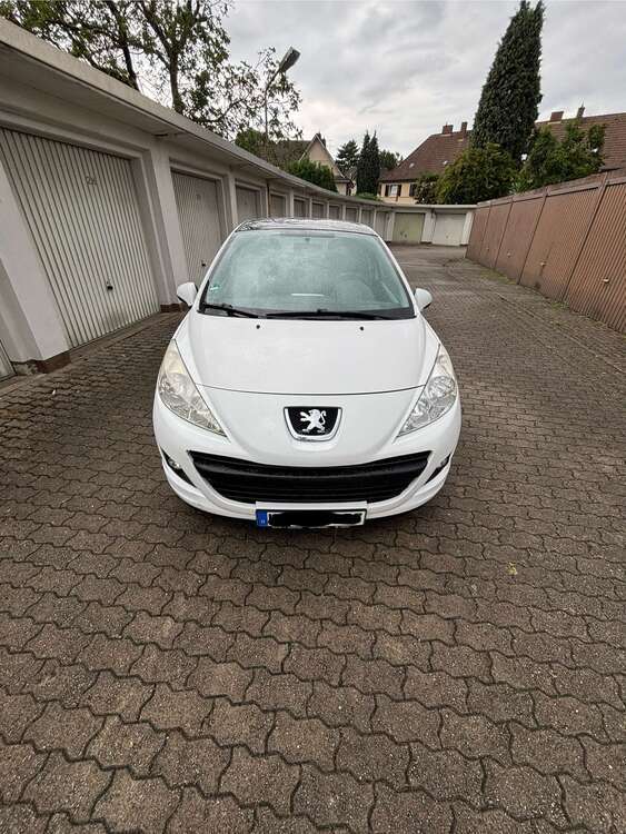 Peugeot 207 145.125 km 5.450 € Leverkusen 51373