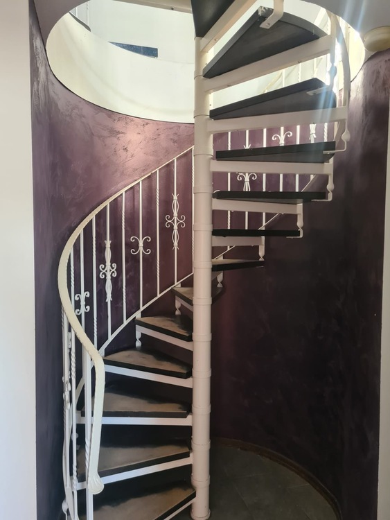4-Zimmer Maisonette in Bestlage Stürzelbergs