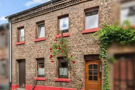 Haus Bedburg - 4 Zimmer, 102 m&sup2;, 255.000&euro; | Angebot:25209775