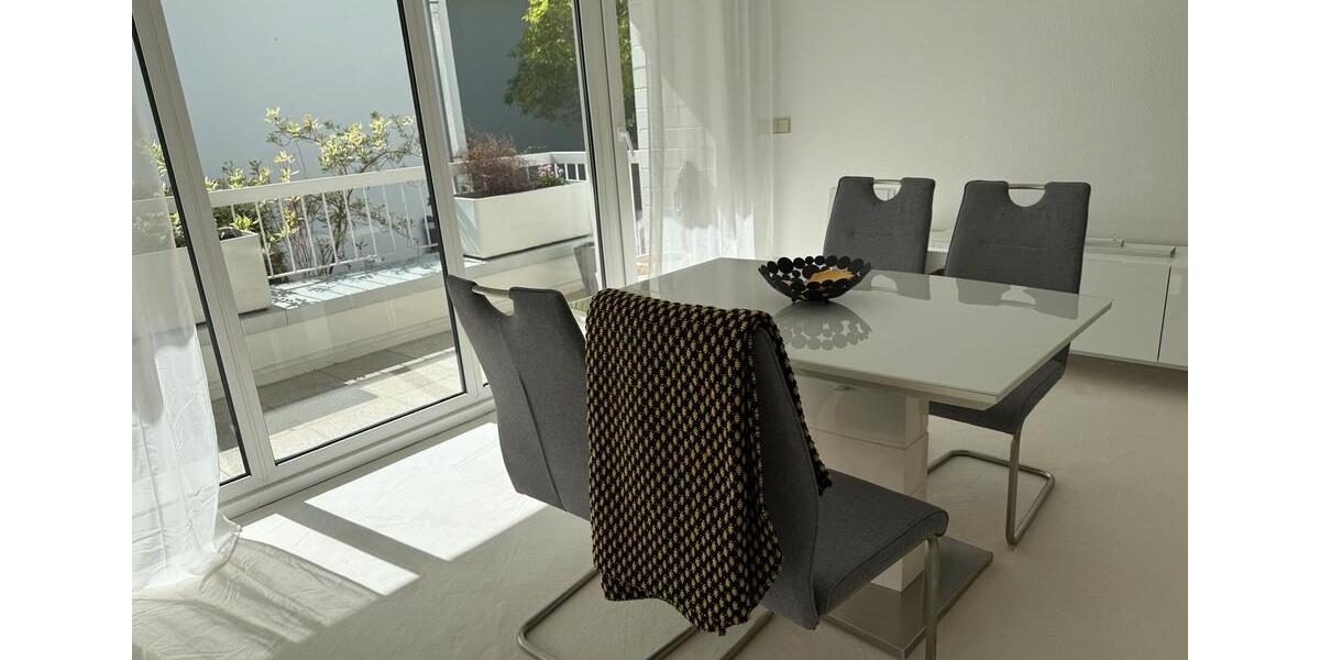 Erdgeschoßwohnung Bergisch Gladbach Gronau - 3 Zimmer, 110 m&sup2;, 1.800&euro; | Angebot:26326053