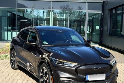Ford Mustang Mach-E 65.200 km 33.600 &euro; Köln 51069