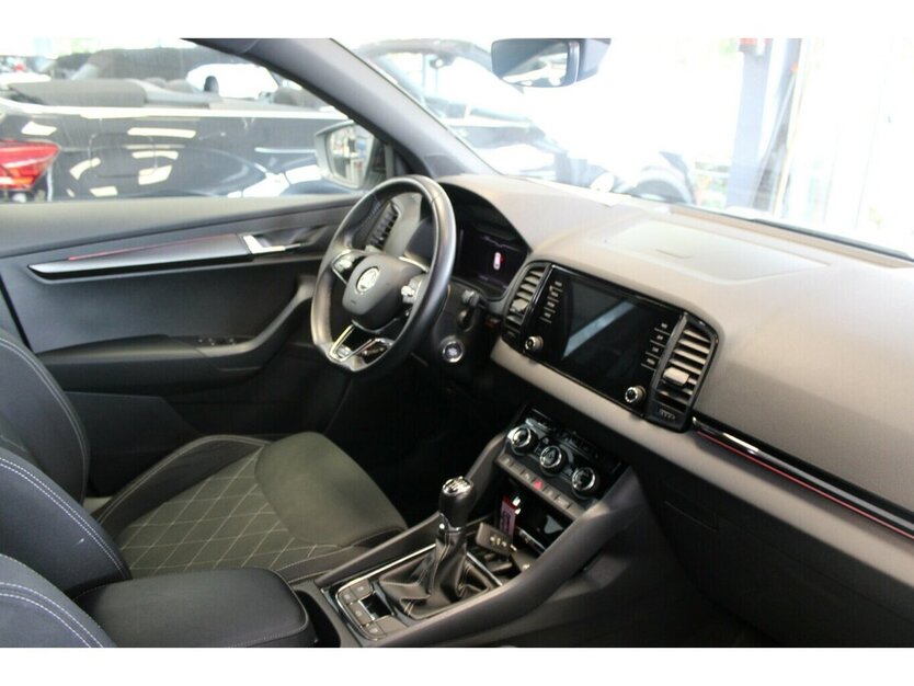 Skoda Karoq 1,5 TSI ACT Sportline 60.250 km 21.980 € Euskirchen 53881