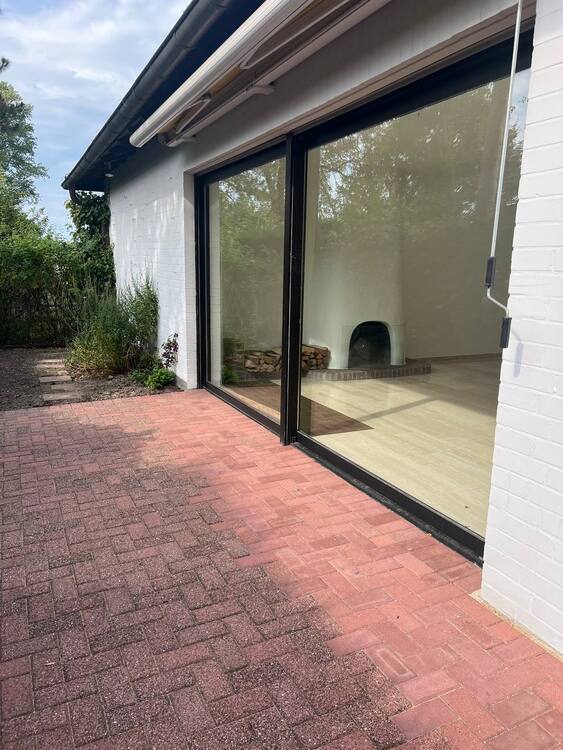 D-Kaiserswerth: Einfamilienhaus, 2 Zimmer, ca. 80 m² Wohnfl., ca. 60 m² Nutzfläche, Terrasse, Stellplatz