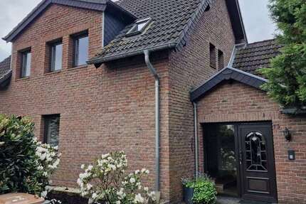 Haus Köln Rondorf - 7 Zimmer, 190 m&sup2;, 895.000&euro; | Angebot:26733589