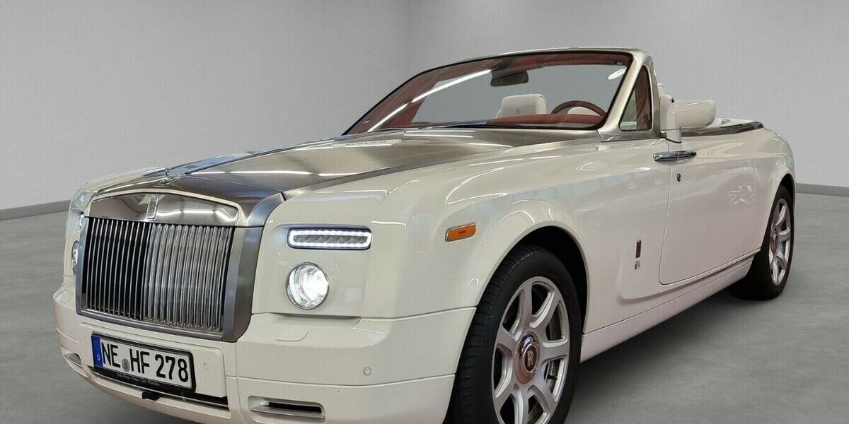 Rolls Royce Phantom Drophead Bespoke Spezial 21.800 km 195.000 &euro; HAAN 42781