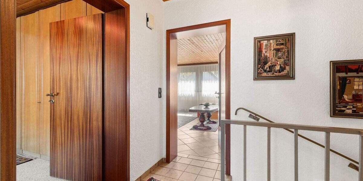 Reihenmittelhaus Köln Zündorf - 5 Zimmer, 160 m&sup2;, 629.000&euro; | Angebot:23948804