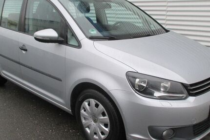 VW Touran 327.000 km 4.488 &euro; Köln 50933