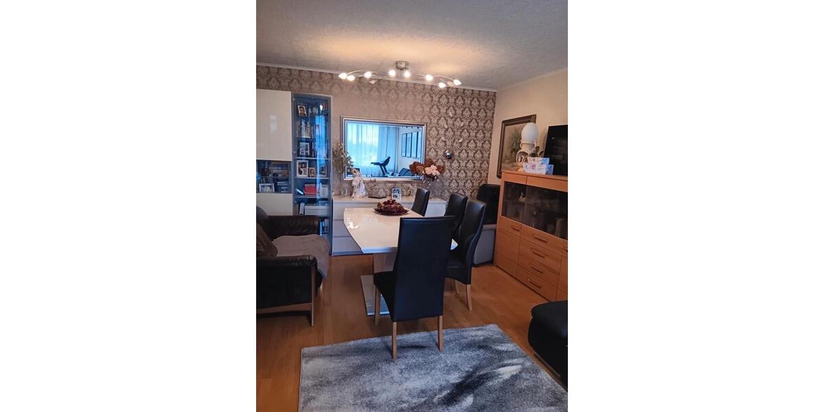 Etagenwohnung Köln Kalk - 3 Zimmer, 69 m&sup2;, 235.000&euro; | Angebot:26404566