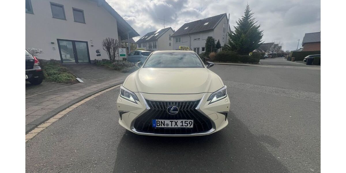 Lexus ES 300 220.000 km 18.500 &euro; Bonn 53175