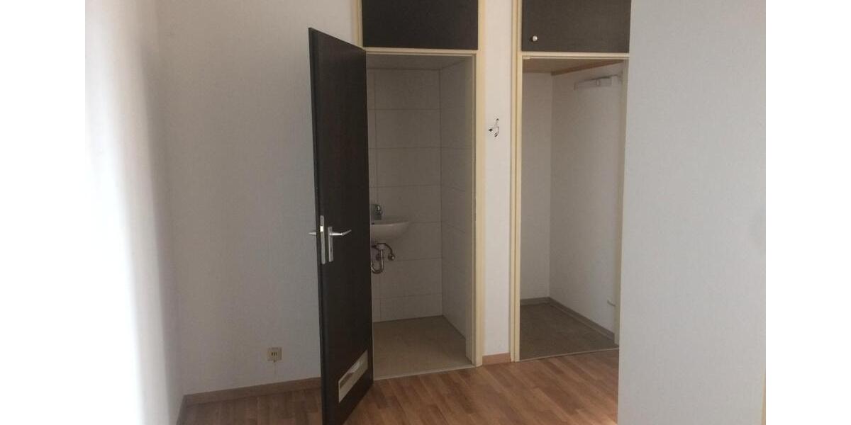 Etagenwohnung Bonn Auerberg - 4 Zimmer, 123 m&sup2;, 1.537&euro; | Angebot:26625119