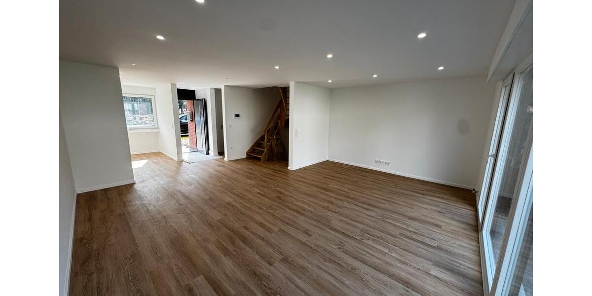 Reihenhaus Siegburg - 6 Zimmer, 170 m&sup2;, 2.690&euro; | Angebot:26148466