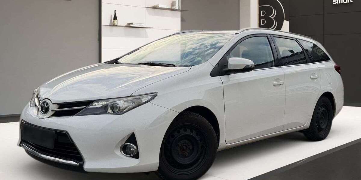 Toyota Auris 131.454 km 8.488 &euro; Köln 51067