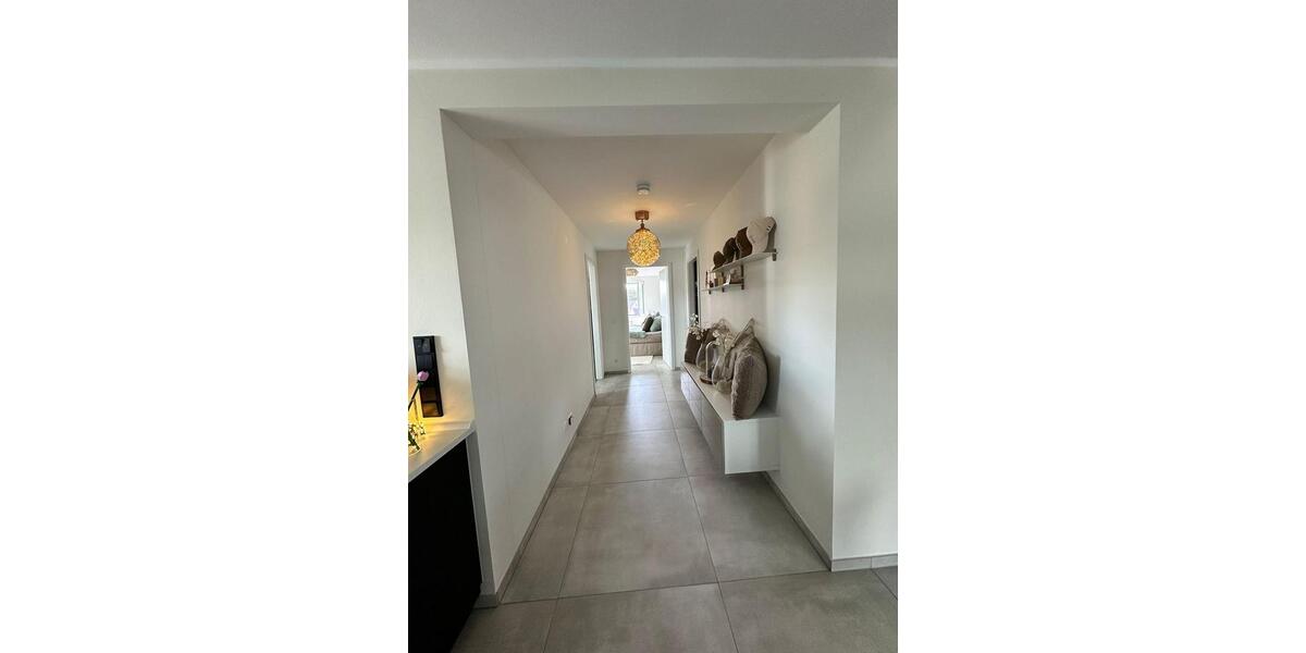 Dachgeschoßwohnung Bergheim Ahe - 3.5 Zimmer, 119 m&sup2;, 1.550&euro; | Angebot:25363948