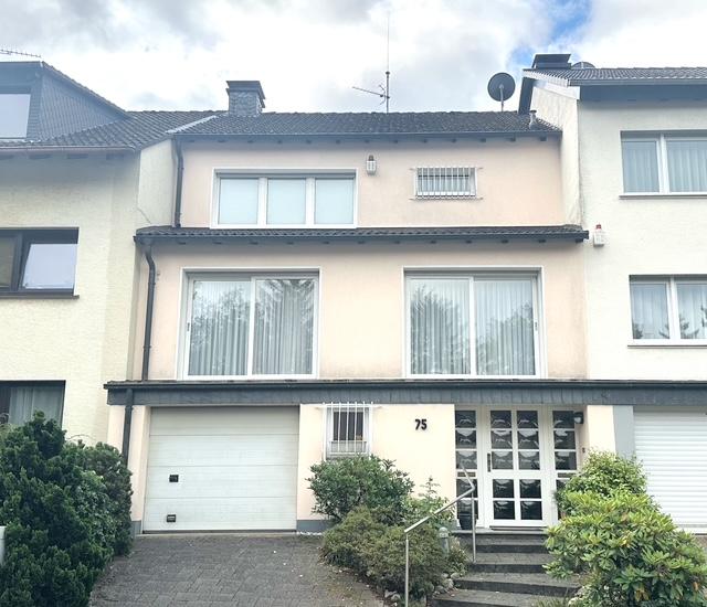 Reihenhaus Solingen Central - 3 Zimmer, 140 m&sup2;, 1.680&euro; | Angebot:24685628