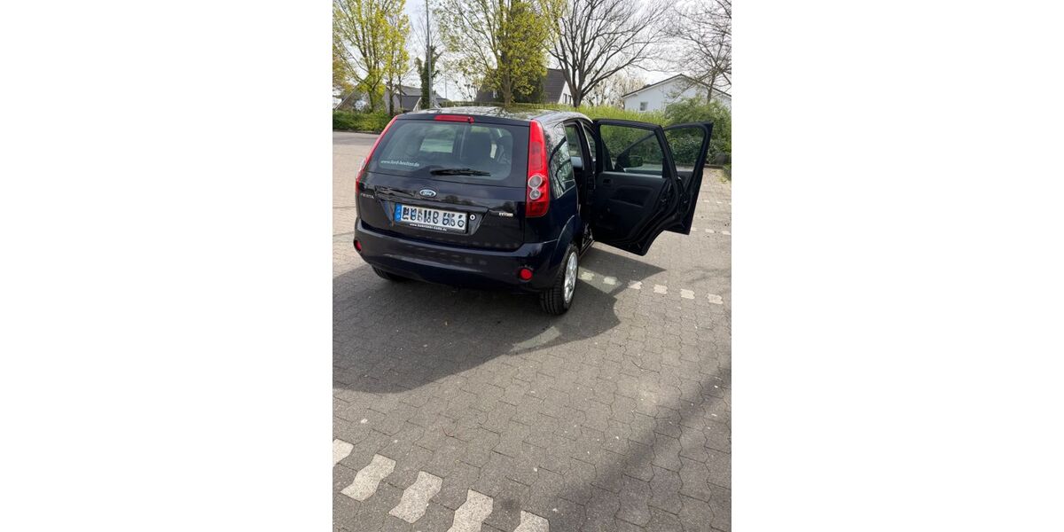 Ford Fiesta 153.312 km 1.750 &euro; Kerpen 50171