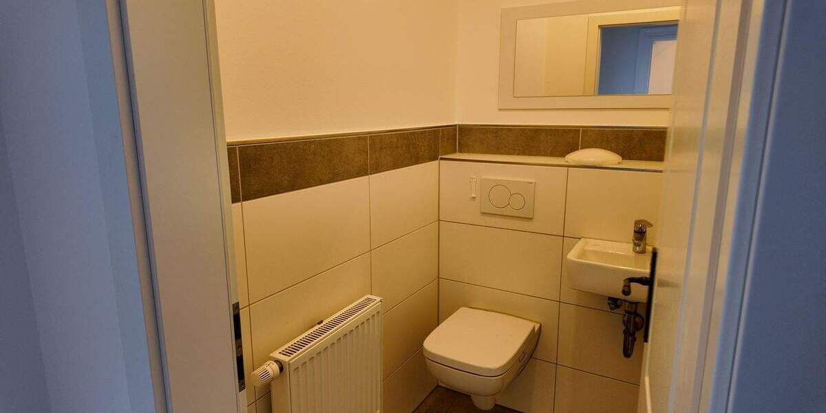 Etagenwohnung Leverkusen Opladen - 3 Zimmer, 106 m&sup2;, 1.250&euro; | Angebot:25423652