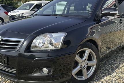 Toyota Avensis 275.361 km 2.499 € Weilerswist 53919