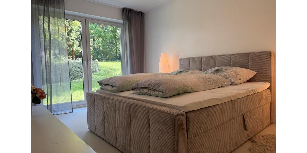 Erdgeschoßwohnung Bergisch Gladbach Gronau - 3 Zimmer, 110 m&sup2;, 1.800&euro; | Angebot:26326053